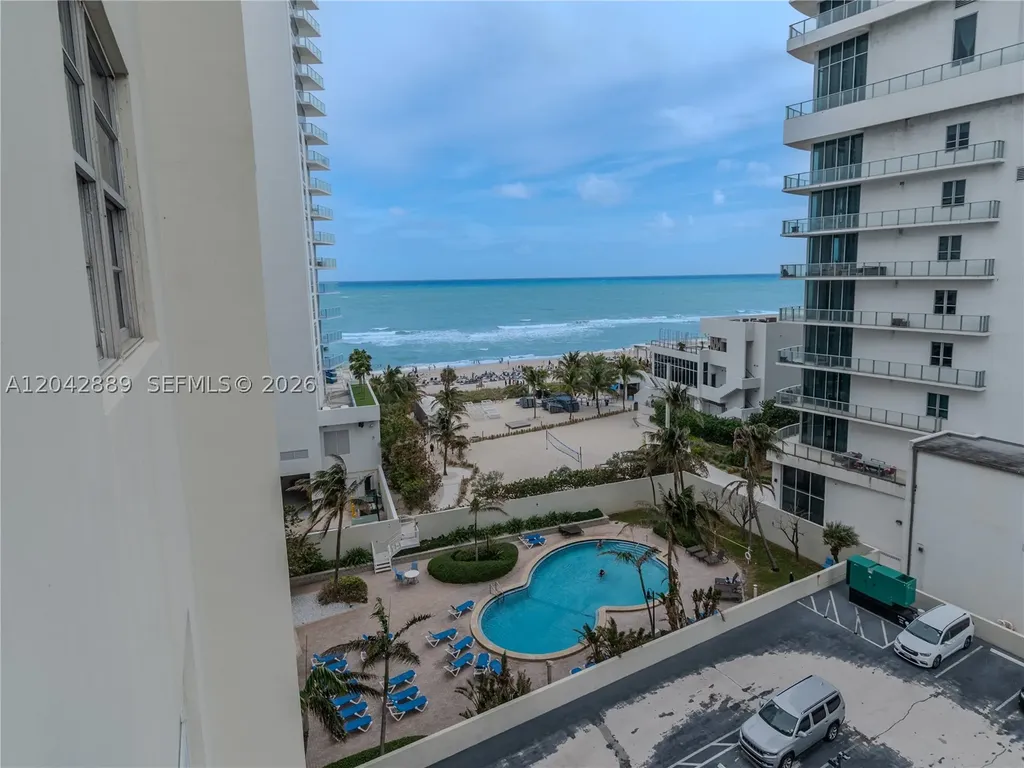 4001 S Ocean Drive Hollywood FL 33019