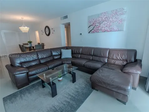 4001 S Ocean Drive Hollywood FL 33019