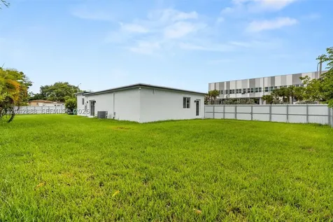 14801 NW 5th Avenue Miami FL 33168