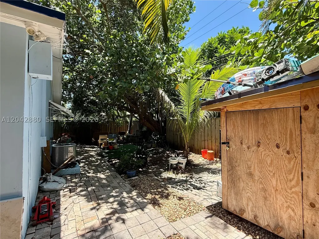 1417 NE 5th Avenue Fort Lauderdale FL 33304