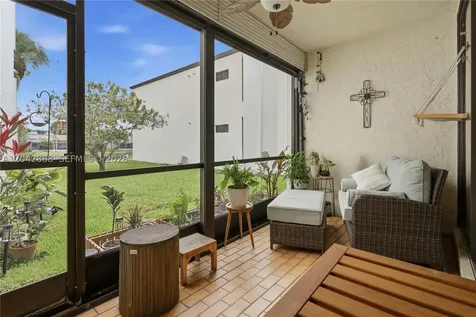 11230 Taft Street Pembroke Pines FL 33026