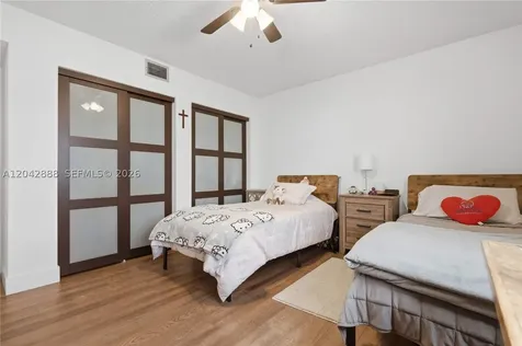 11230 Taft Street Pembroke Pines FL 33026