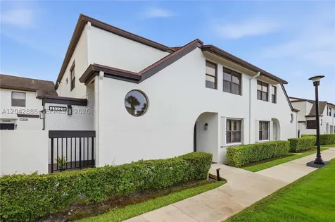 11230 Taft Street Pembroke Pines FL 33026