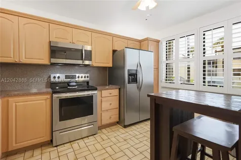 11230 Taft Street Pembroke Pines FL 33026