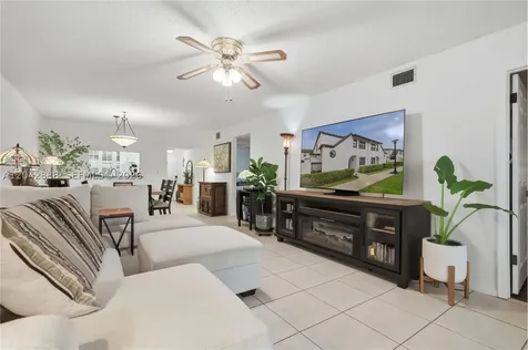 11230 Taft Street Pembroke Pines FL 33026