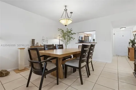 11230 Taft Street Pembroke Pines FL 33026