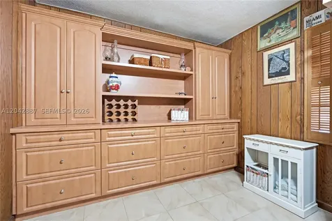 443 SW 4th Avenue Miami FL 33130