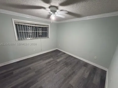 2735 W 52nd Street Hialeah FL 33016