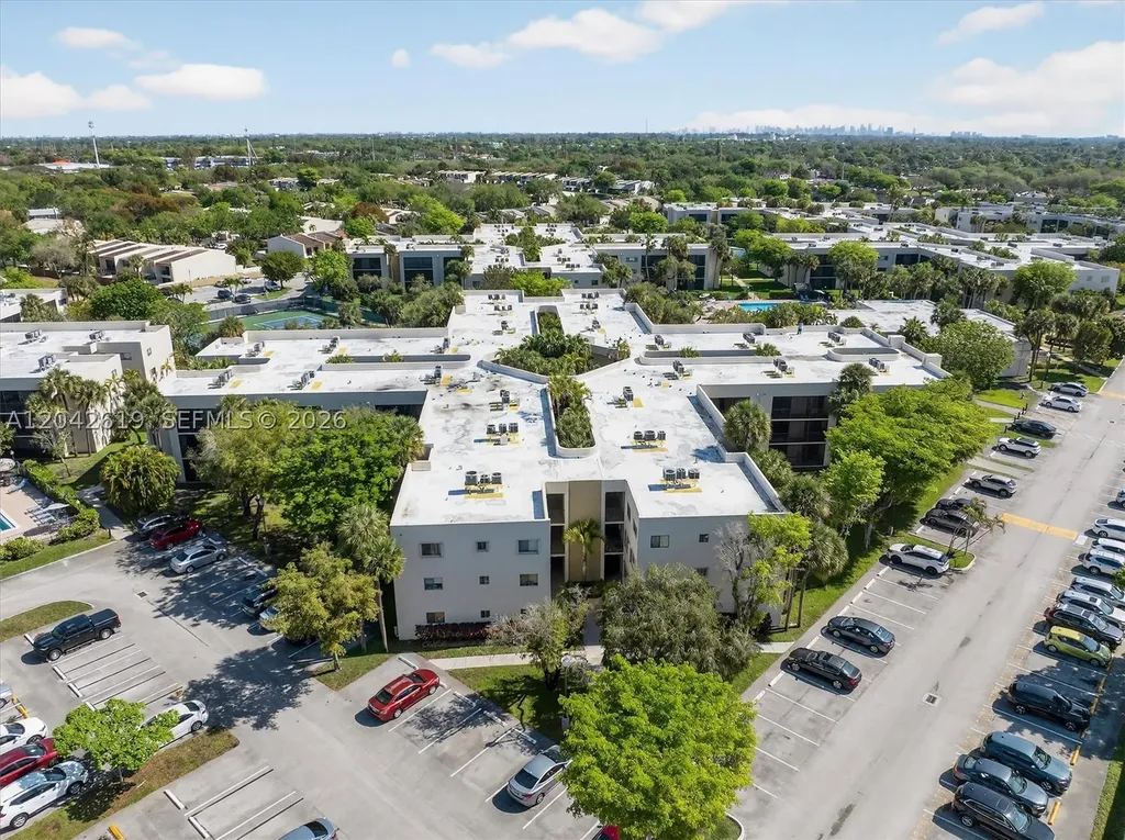 8065 SW 107th Avenue Miami FL 33173