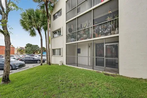 8065 SW 107th Avenue Miami FL 33173