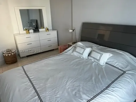 5401 Collins Avenue Miami Beach FL 33140
