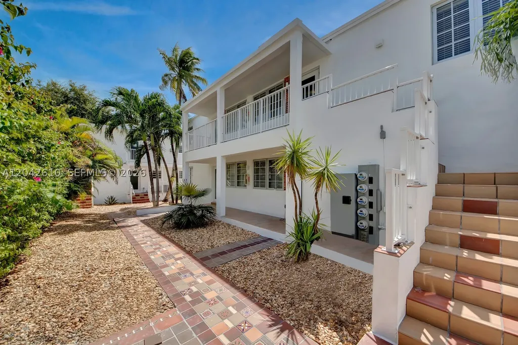 570 NE 68th Street Miami FL 33138