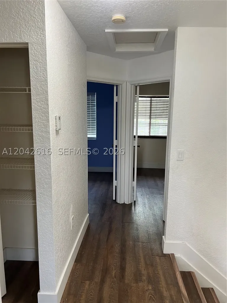 183 Hidden Ct Road Hollywood FL 33023