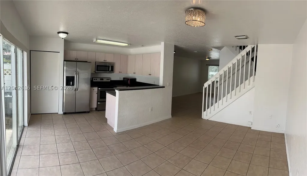 183 Hidden Ct Road Hollywood FL 33023