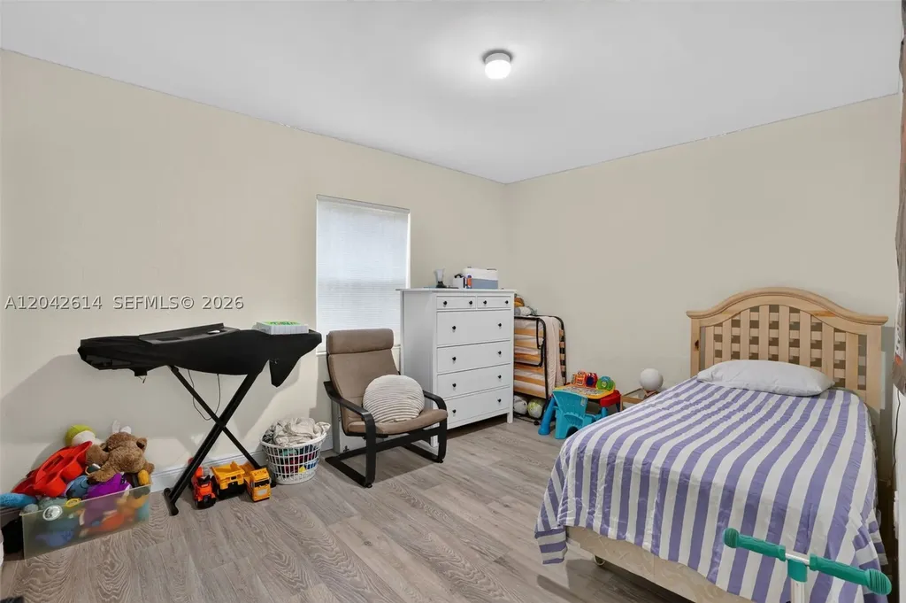 2446 Mckinley Street Hollywood FL 33020