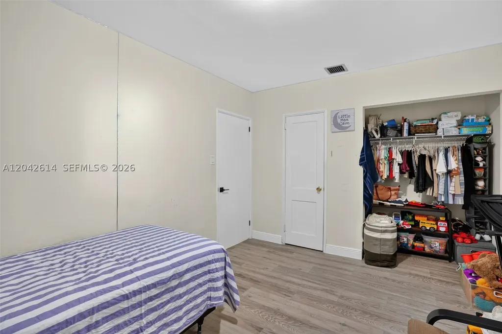 2446 Mckinley Street Hollywood FL 33020