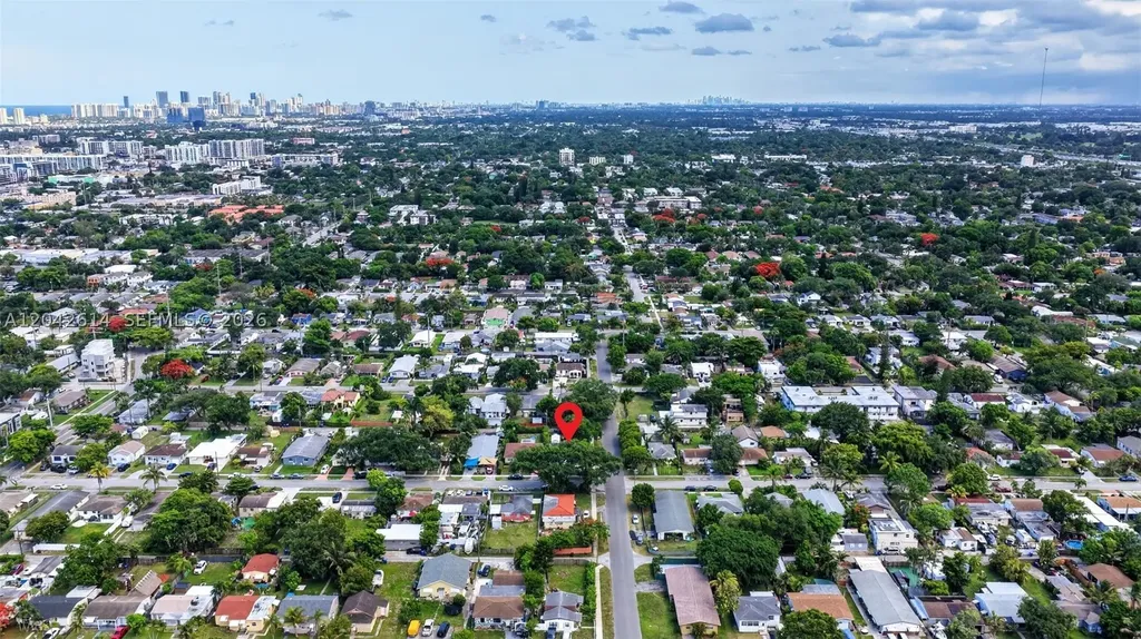 2446 Mckinley Street Hollywood FL 33020