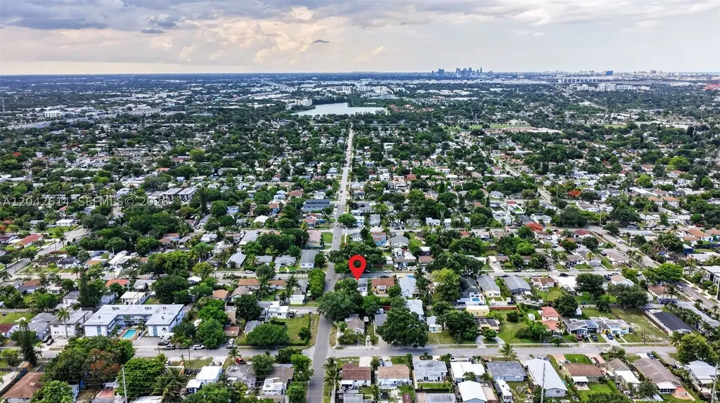 2446 Mckinley Street Hollywood FL 33020