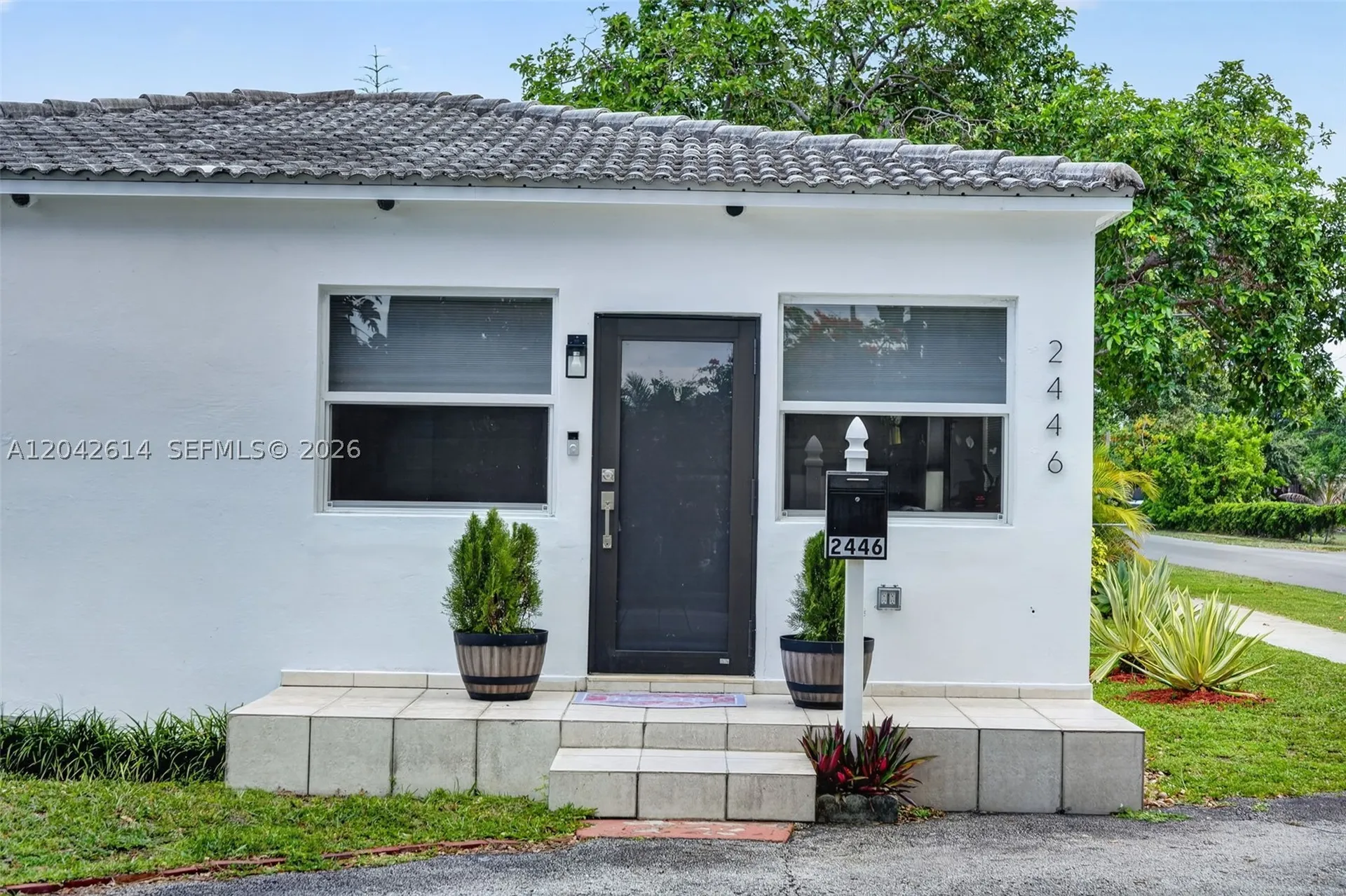 2446 Mckinley Street Hollywood FL 33020