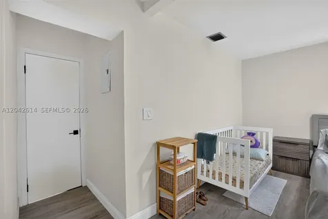 2446 Mckinley Street Hollywood FL 33020