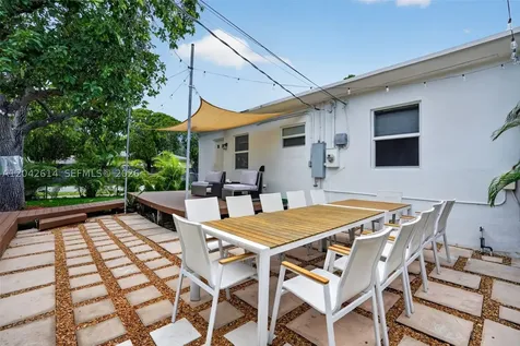 2446 Mckinley Street Hollywood FL 33020