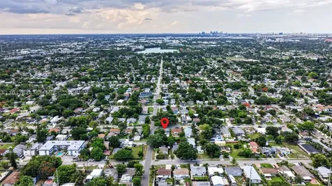 2446 Mckinley Street Hollywood FL 33020