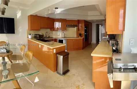 7000 Island Boulevard Aventura FL 33160