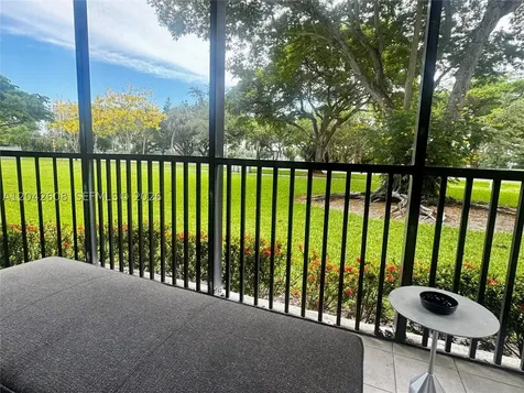 3475 N Country Club Drive Aventura FL 33180