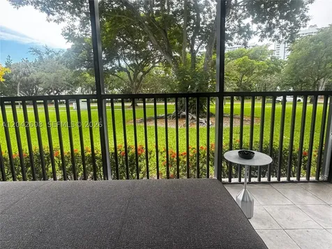 3475 N Country Club Drive Aventura FL 33180