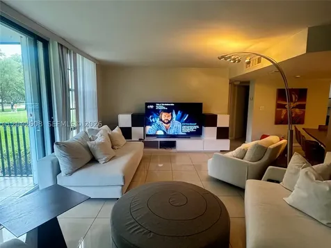 3475 N Country Club Drive Aventura FL 33180