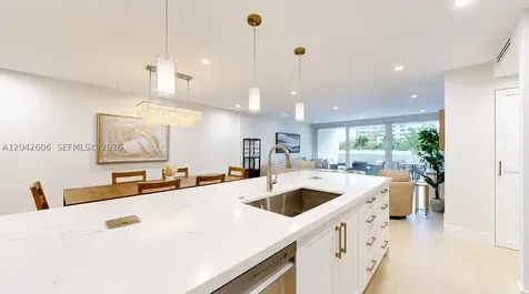 177 Ocean Lane Drive Key Biscayne FL 33149