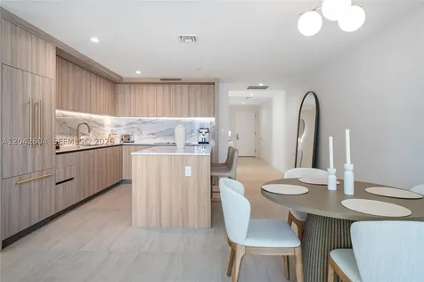 77 SE 5th Street Miami FL 33131