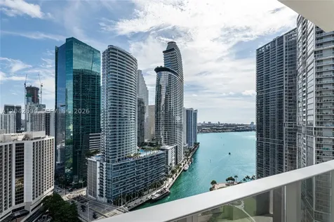 77 SE 5th Street Miami FL 33131
