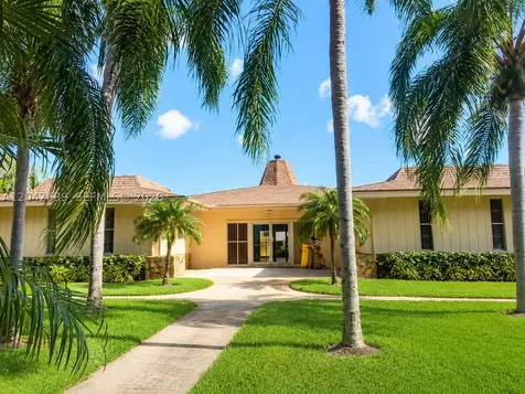 500 W Village Green Circle W Palm Springs FL 33461