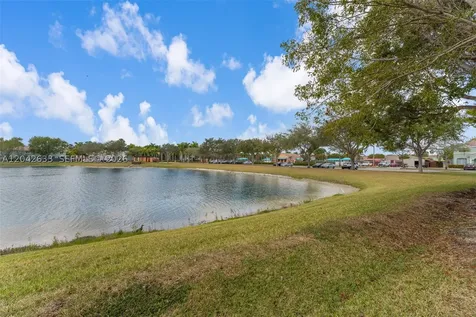 2712 SE 15th Place Homestead FL 33035