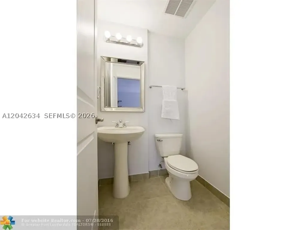 708 SE 15th Street Fort Lauderdale FL 33316