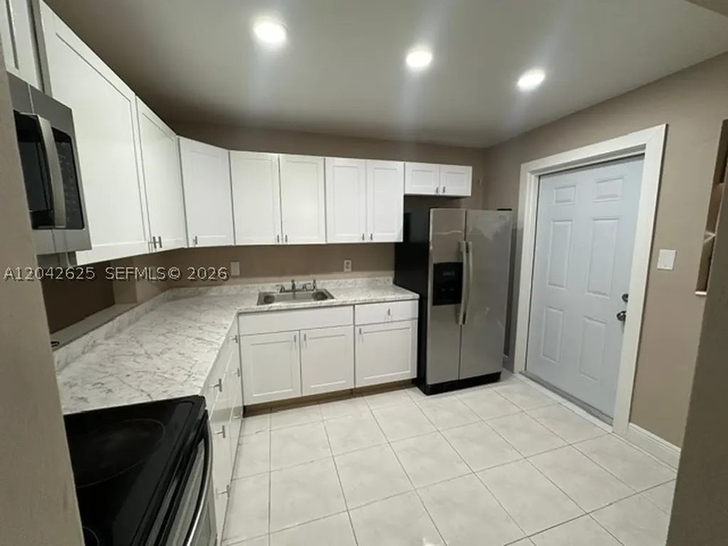 251 NE 187th Street Miami FL 33179
