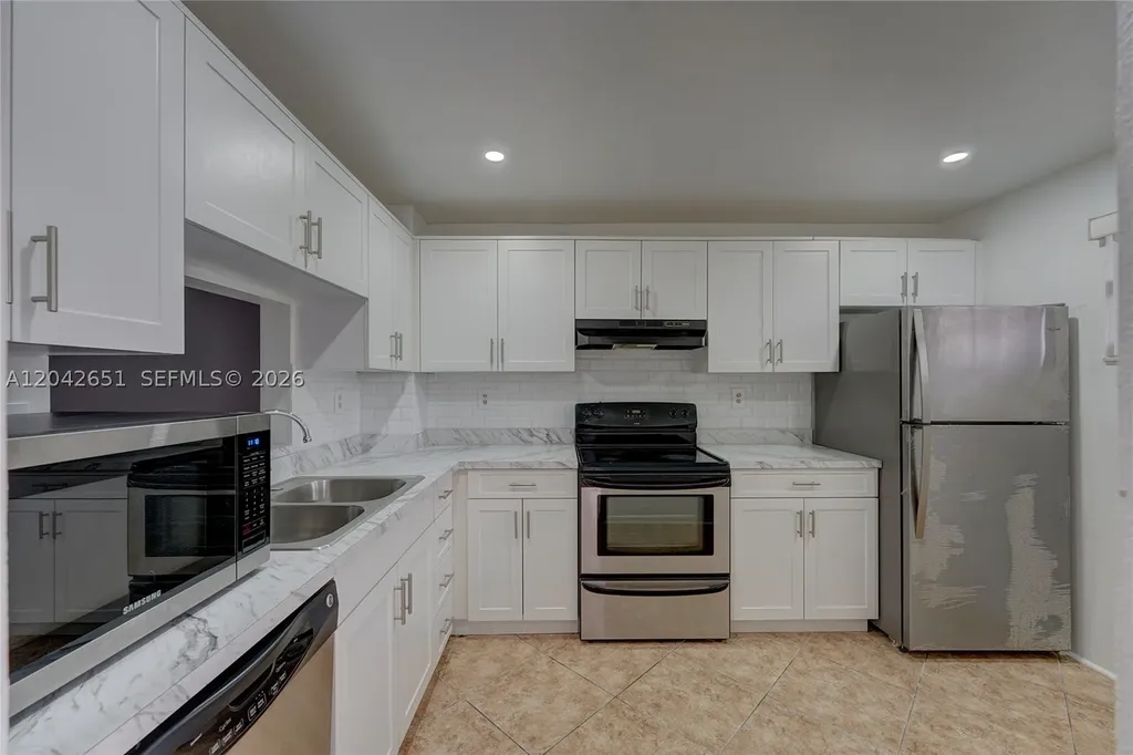 1200 NW 87th Avenue Coral Springs FL 33071