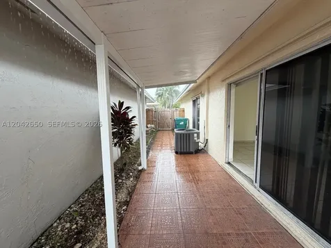 19058 NW 77th Place Hialeah FL 33015