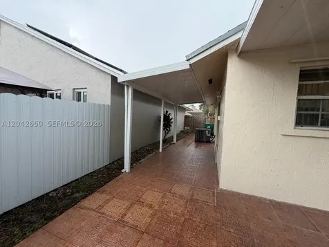 19058 NW 77th Place Hialeah FL 33015