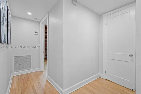 1209 La Mancha Avenue Coral Gables FL 33134