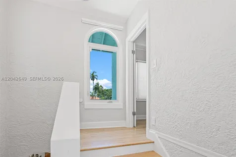 1209 La Mancha Avenue Coral Gables FL 33134