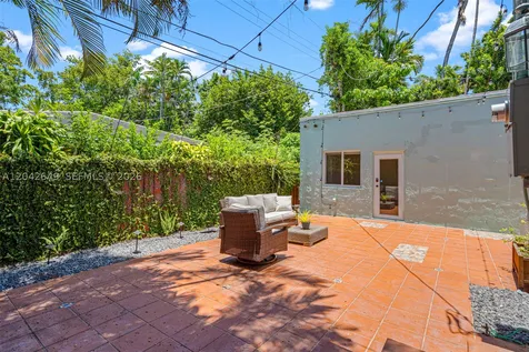 1209 La Mancha Avenue Coral Gables FL 33134