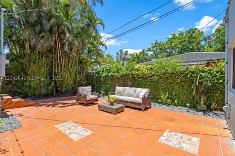 1209 La Mancha Avenue Coral Gables FL 33134