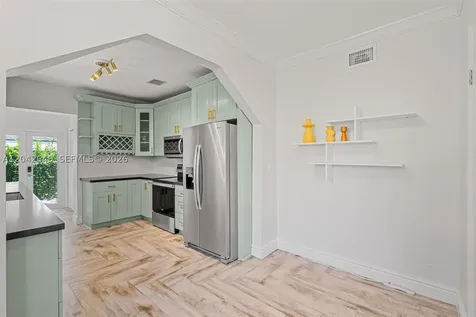 1209 La Mancha Avenue Coral Gables FL 33134