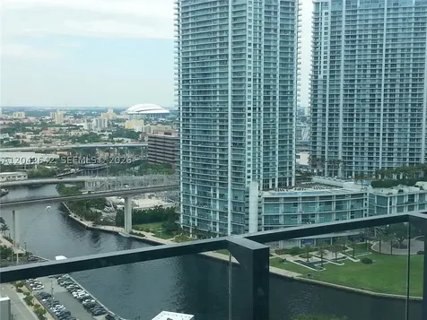 68 SE 6 Street Miami FL 33131