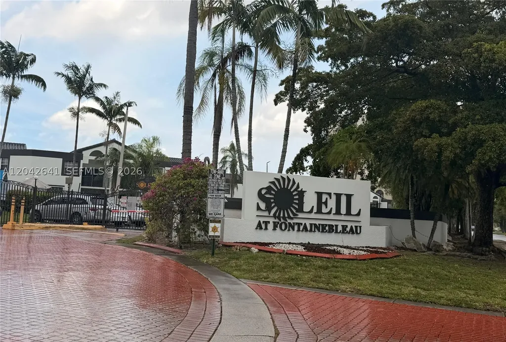 9731 Fontainebleau Boulevard Miami FL 33172