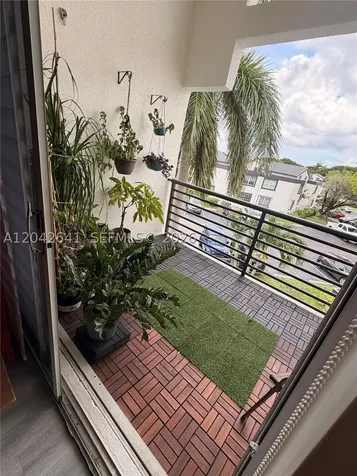 9731 Fontainebleau Boulevard Miami FL 33172