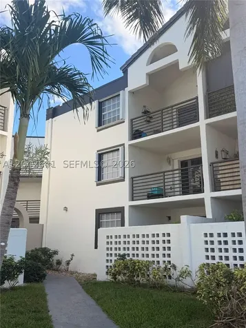 9731 Fontainebleau Boulevard Miami FL 33172