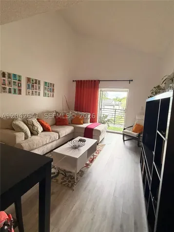 9731 Fontainebleau Boulevard Miami FL 33172